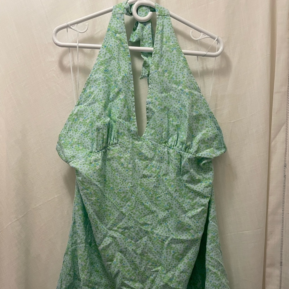Women’s summer halter dress. Green floral tie up dress. BP size 1X & 2X